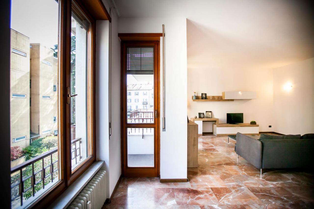 Dante108 Apartment โกโม ภายนอก รูปภาพ