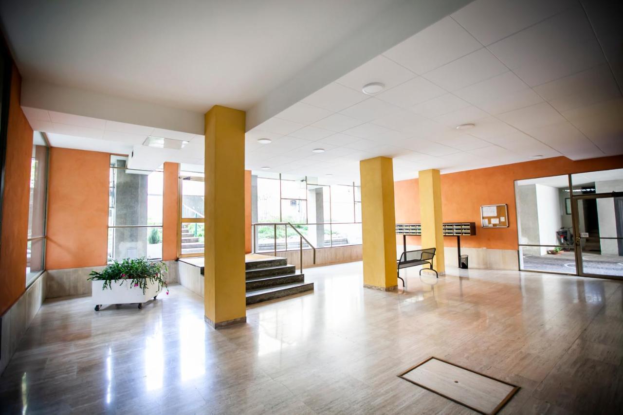Dante108 Apartment โกโม ภายนอก รูปภาพ